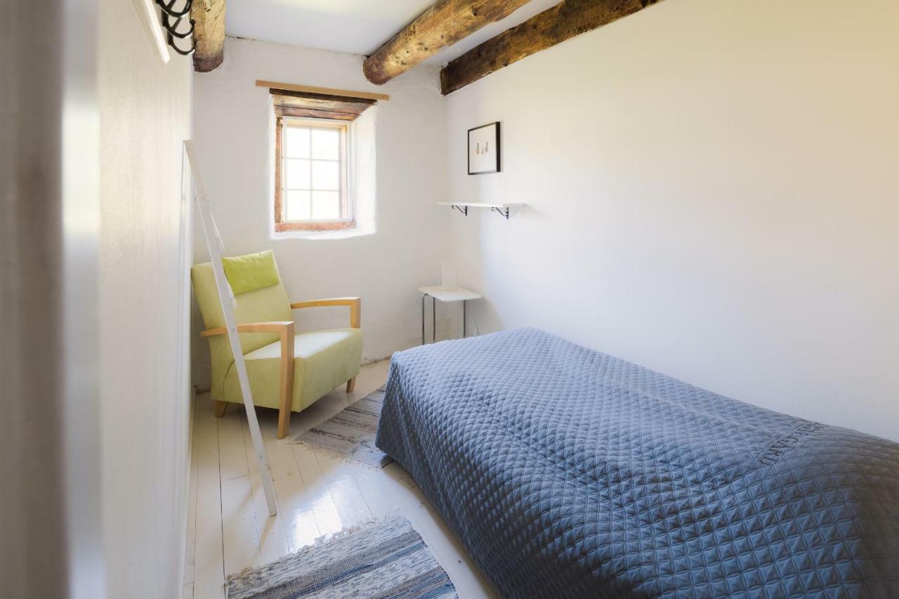 Liste Gard Hostel Ganthem Exterior photo