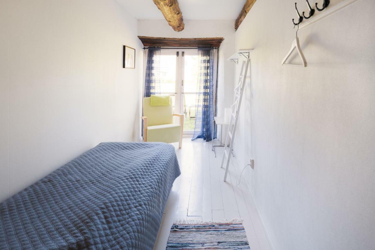 Liste Gard Hostel Ganthem Exterior photo